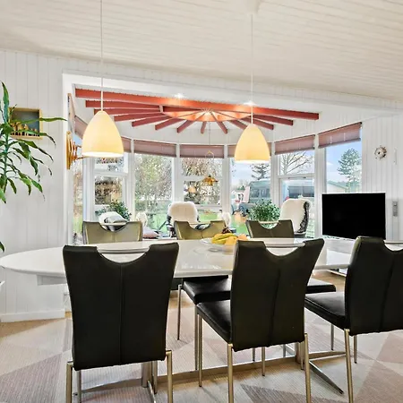 Four-bedroom In بيت للعطل ميدِلفارت