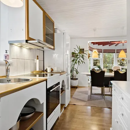 بيت للعطل Four-bedroom In